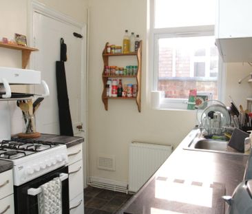 Fosse Road South (4 bed) - Photo 5