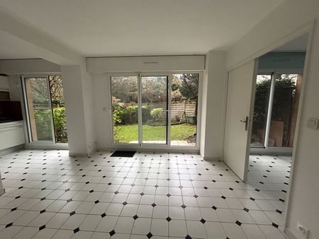 Location Appartement 2 pièces 40m² - Photo 3