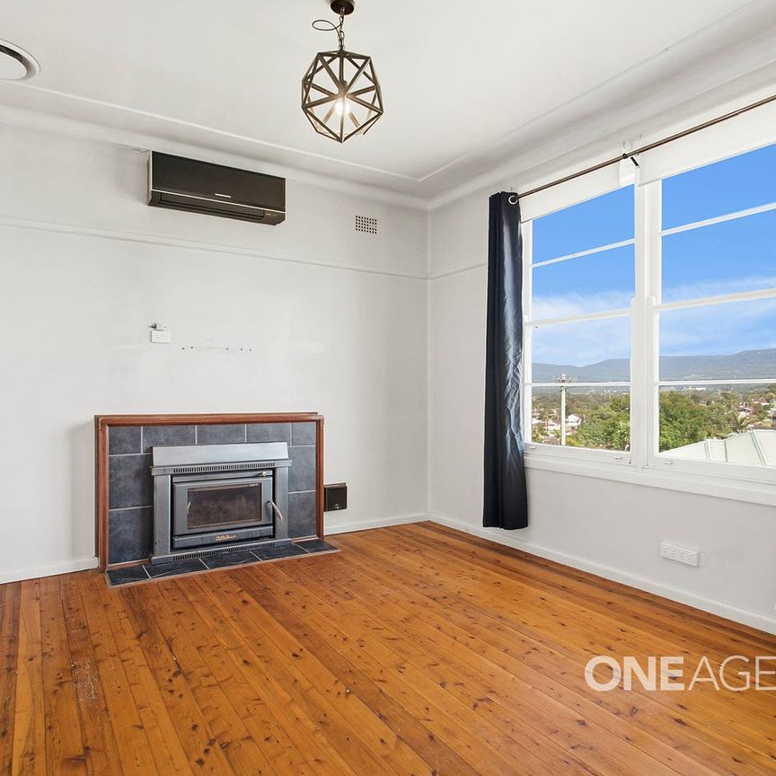 CHARMING HOME IN BERKELEY - PERFECT FOR MODERN LIVING - Photo 1