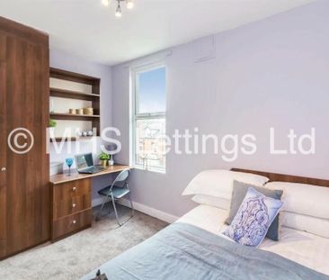 4 Bedroom Mid Terraced House for rent in St. Anns Mount - Photo 5