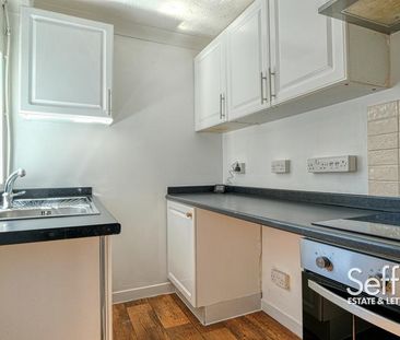 2 bedroom terraced house to rent - Photo 5