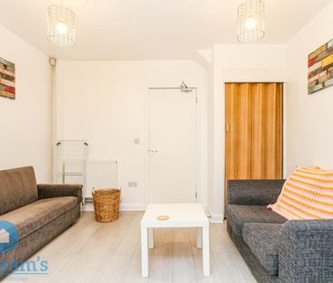 4 bed Semi-Detached House for Rent - Photo 2