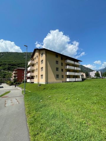 Rent a 1 ½ rooms apartment in Roveredo - Photo 2