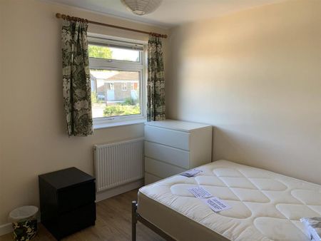 4 bedroom house to rent - Photo 3