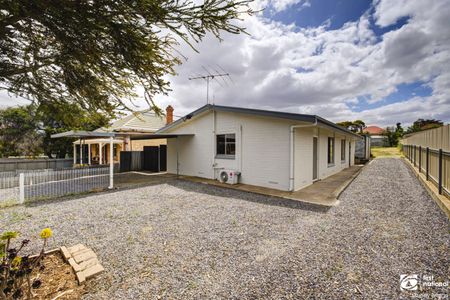 Two Bedroom Unit - in a Location Hard to Beat - Photo 5