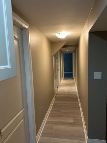 For Lease - 10 Suburban Drive, Mississauga, Ontario - Photo 5