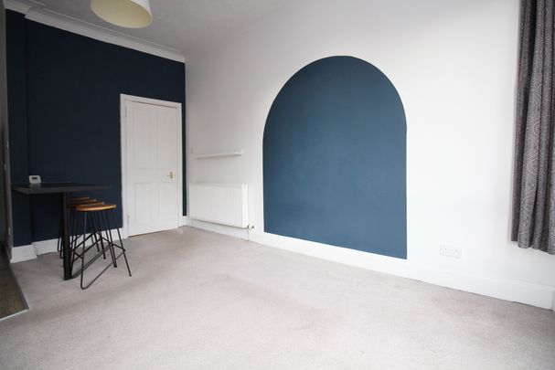 Kilmarnock Road, Shawlands, Glasgow - Photo 1