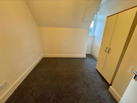 4 bedroom maisonette to rent - Photo 3