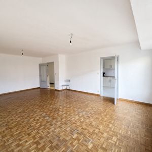 Appartement te huur in Hasselt voor € 910 met 2 slaapkamers - Foto 2