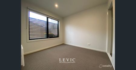 3/55 Droop St, Footscray, Vic 3011 - Photo 5