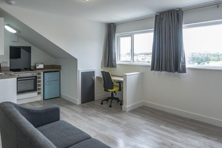 Studio to rent - Photo 2