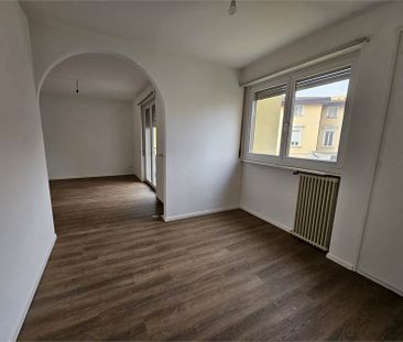 Chiasso, ampio 2.5 locali ristrutturato - Photo 1