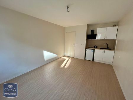 Location Appartement 1 pièce 21m² TOURS 37000 - Photo 2