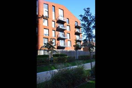 2 Bed Flat, Grand Canal Avenue, SE16 - Photo 5