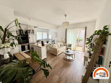 Location Appartement 3 pièces 64m² - Photo 2