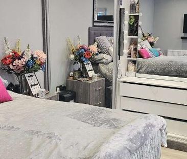 Bilton Road, Perivale, UB6 - Photo 3