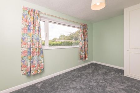 2 bedroom semi-detached house to rent - Photo 2