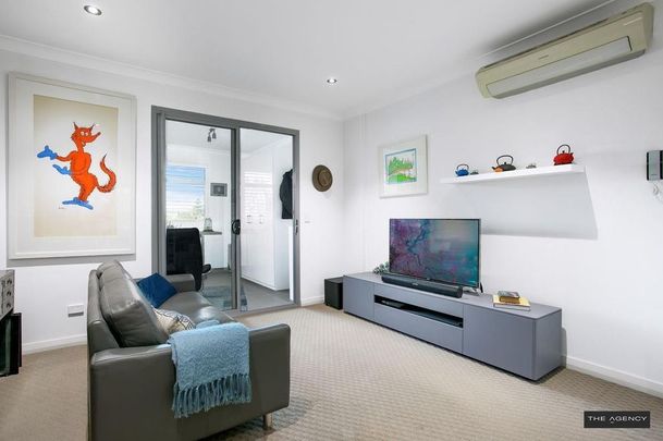 Executive Apartment in Ultra Convenient Position - Photo 1