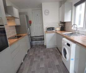 1 bedroom property to rent in Southend On Sea - Photo 5