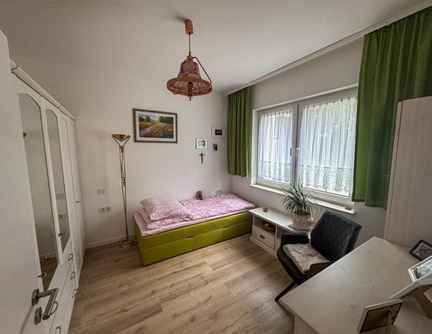 Alt werden in bester Gesellschaft – 2-Raum Wohnung mit Gemeinschaft, Betreuung & Rosariumblick - Photo 1