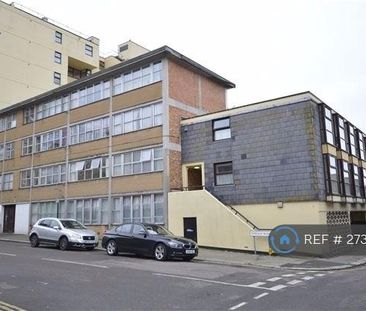 2 bedroom flat to rent - Photo 6