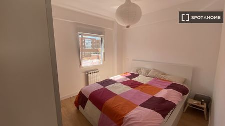 madrid, Community of Madrid 28019 - Photo 3