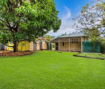 “REFRESHED RETRO COTTAGE AWAITS” - Photo 5