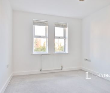 2 bedroom flat to rent Highcliffe - Photo 4
