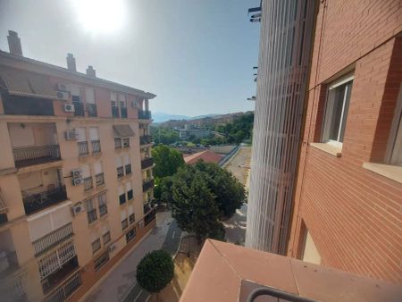 Jaén - Photo 2