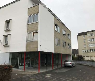 In begehrter Wohnlage. Nur wenige Gehminuten bis zum Rhein. Mit Bal... - Photo 1