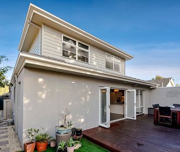 Modern, Stylish, Spacious - 3 Bedroom, 2 Bathroom Townhouse for Lea... - Photo 5