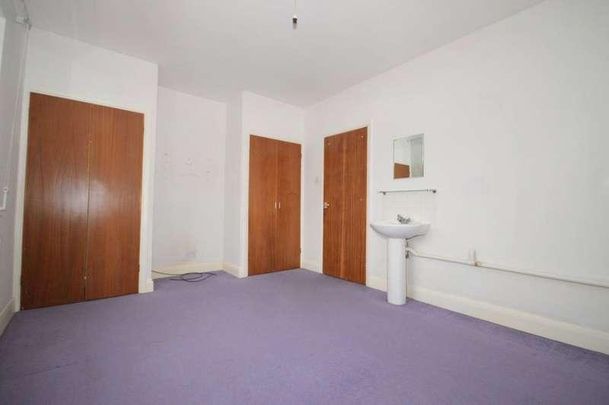 Spring Close, Barnet, EN5 - Photo 1