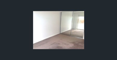 Modern Two-Bedroom Unit in the Heart of Everton Park - Photo 4