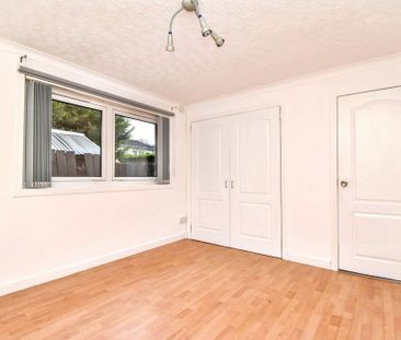 3 bedroom detached bungalow to rent - Photo 5