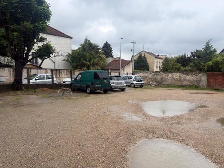 Location Appartement 6 pièces 99m² VILLEMOMBLE 93250 - Photo 3