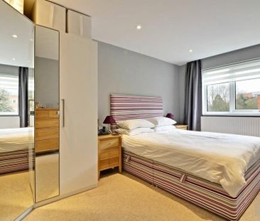 2 Bed Flat, Crown Walk, HA9 - Photo 3