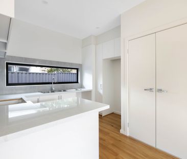 SEE IT TO BELIEVE IT! - Photo 5