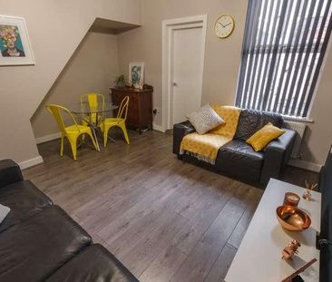 Halsbury Road, L6 - Photo 3