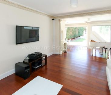 4 bedroom detached house to rent - Photo 3