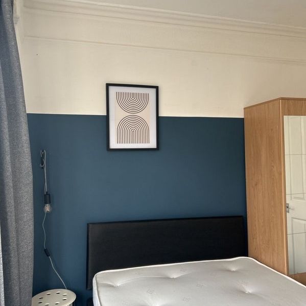 Room in a Shared House, Newcombe Road, SO15 - Photo 1