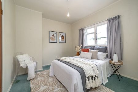 Charming 3-Bedroom 'Californian' Style Bungalow Ho - Photo 5