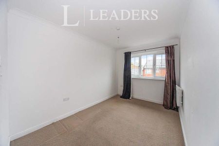 2 bedroom apartment to rent Watling Gardens, Dunstable, Bedfordshire, LU6 - Photo 4