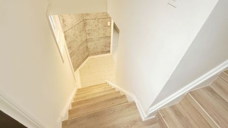 For Lease - 422 Lynett Crescent, Richmond Hill, Ontario - Photo 4