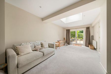 4 bedroom house to rent - Photo 2