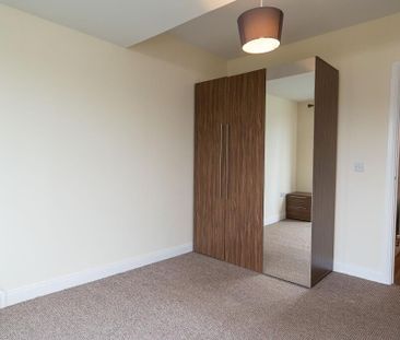 33 Drumadoon Square, Dundonald, Belfast, BT16 2QN - Photo 6