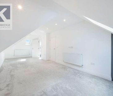 Douglas Road, Surbiton, KT6 - Photo 4