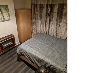 1 bedroom in a house share to rent - Photo 3