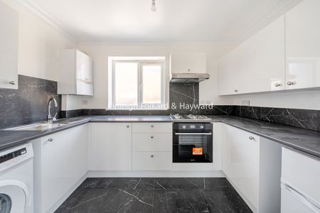 Barrowell Green, London, N21 - Photo 5