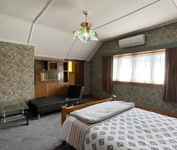 Fully Furnished Ensuite Room for 2026 - Photo 4
