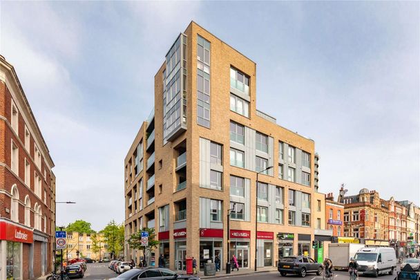 Boleyn Road, Hackney, London, N16 8EP - Photo 1
